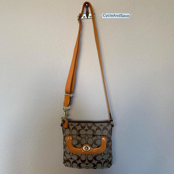 Coach signature canvas crossbody bag - Picture 3 of 5